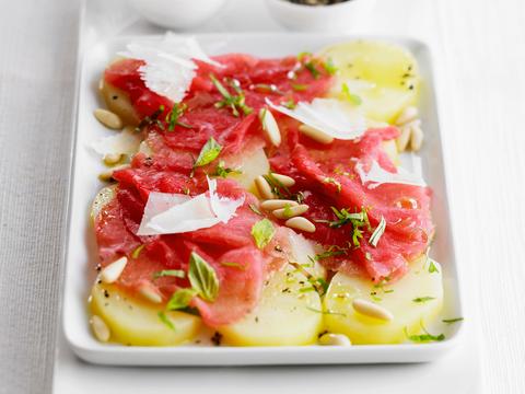 Aardappelsalade met carpaccio