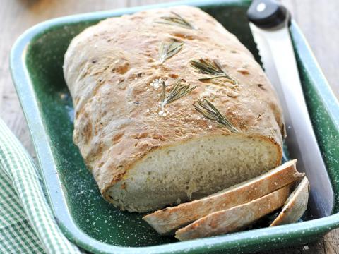 Brood met ui en rozemarijn