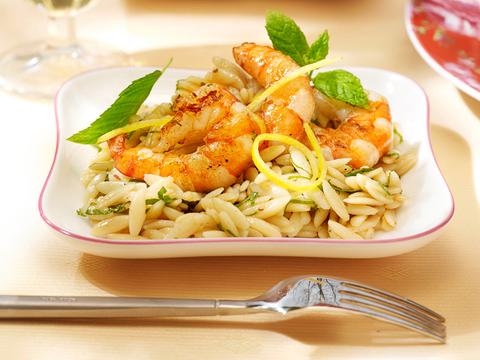 Orzo met scampi's en munt