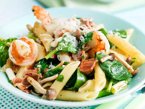 Penne met spinazie en scampi's