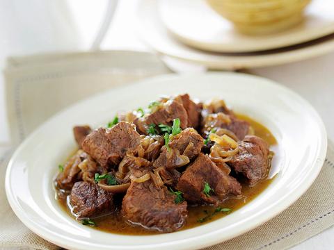 Stoofpotje met pittige kruiden