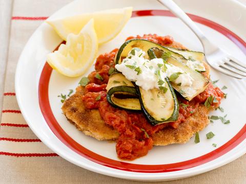 Schnitzel met tomatensaus