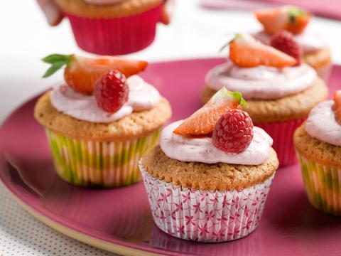Aardbeiencupcakes met frambozencreme