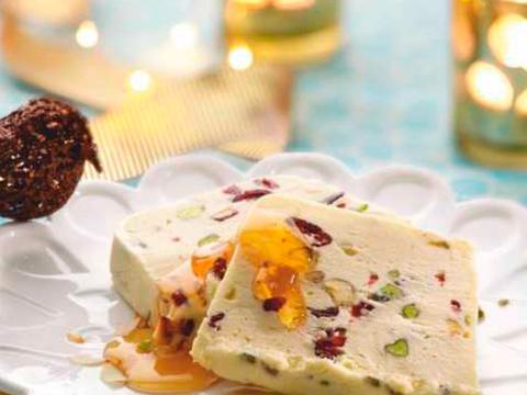 Parfait met cranberry’s en pistache