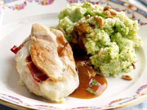 Kipcordonbleu met broccolipuree