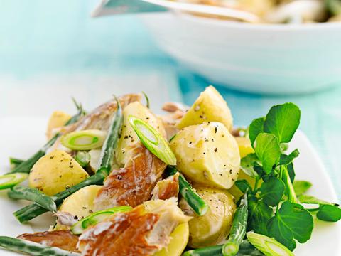 Aardappelsalade met makreel en boontjes