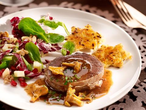 Hertenkalf met cantharellen en rösti