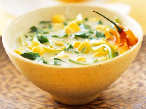 Spinaziesoep met kokosmelk
