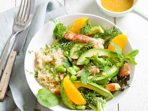 kruidenslaatje met quinoa en krab