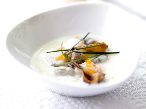 Prei-kokossoepje met zeevruchten