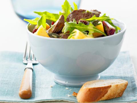Salade van eend met sinaasdressing