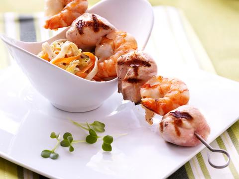 Spiesjes van konijn en scampi’s