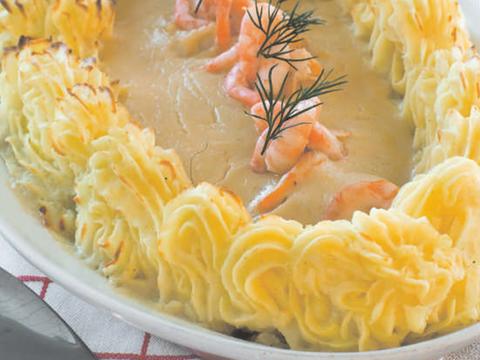 Ovenschotel van vis met aardappelpuree