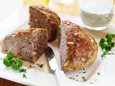 Gehaktbroodje met pijnboompitten
