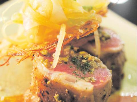 Lamsfilets met aardappelkoekjes