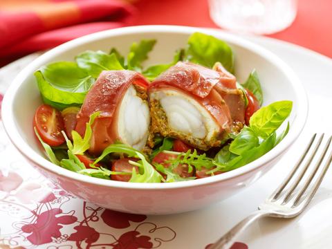 Slaatje met zeeduivel in prosciutto