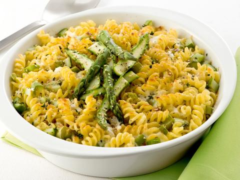 Fusilli met asperges & sesamzaadjes