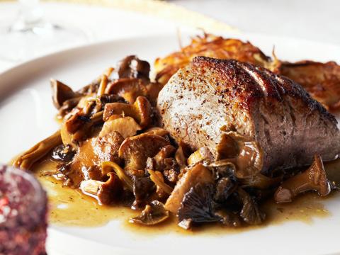 Kalfsoester met wilde boschampignons en rösti
