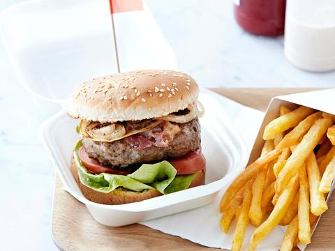 Hamburger met frietjes