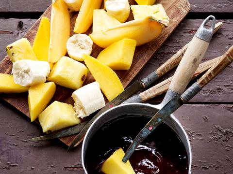 Kruidige chocoladefondue met fruit