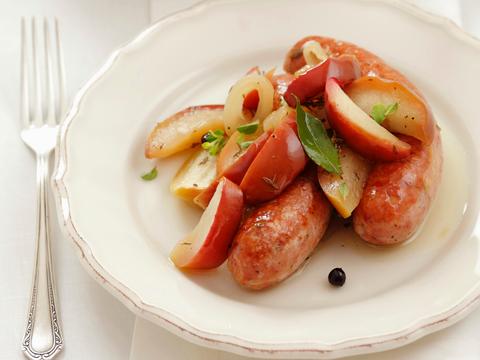 Braadworst met gebakken appeltjes