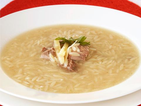 Griekse bouillon met orzo