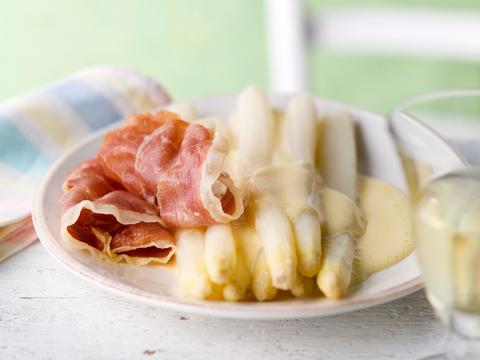 Asperges met sinaashollandaise