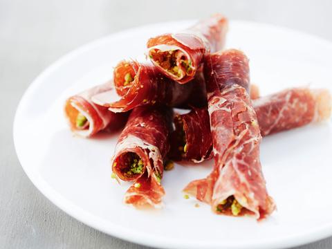 Iberische Bellota-ham met dadels en pistachenoten