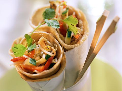 Volkorenwraps met wokgroenten