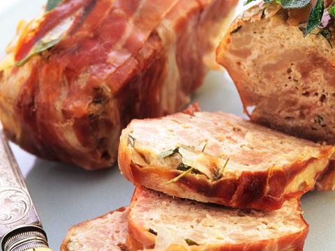 Gehaktbrood met gerookte ham