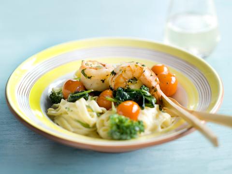 Pasta primavera met scampi's