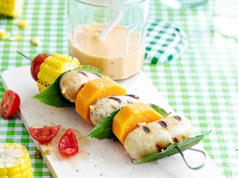 Aardappelspiesje met maïs en worst