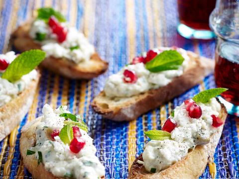 Bruschetta met geroosterde auberginepuree