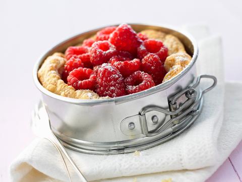 Bladerdeeggebakjes met frambozen