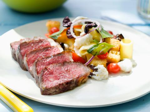 Entrecote met pastasalade