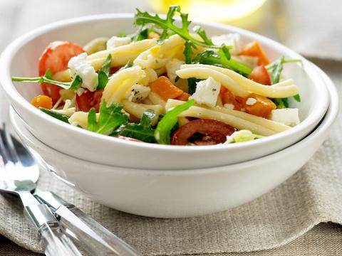 Lauwe pastasalade
