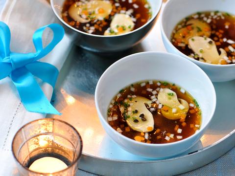 Consommé met eendenborst