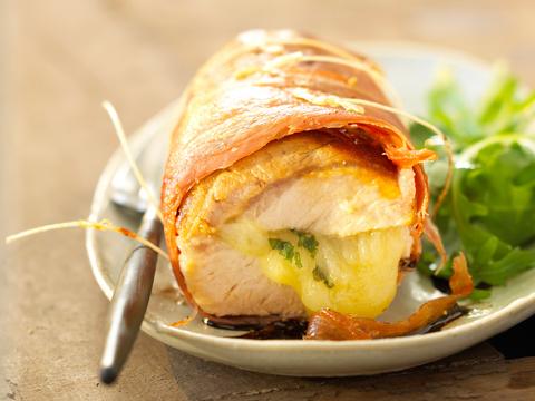 Varkensrolletjes met ham en kaas
