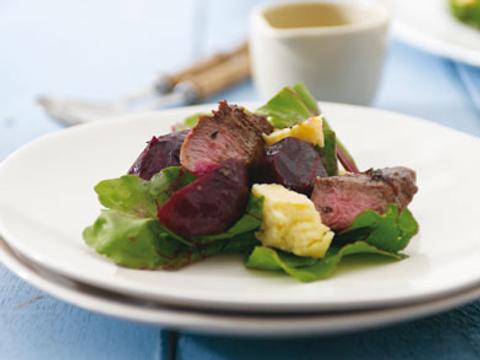 lamsfilet met feta en rode biet