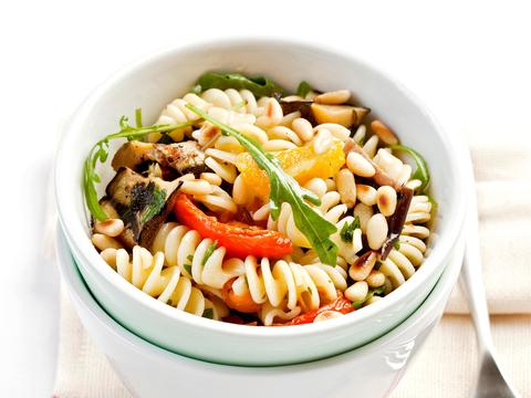 Italiaanse spirelli-salade