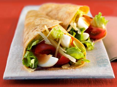 Wraps met ei en tomaat