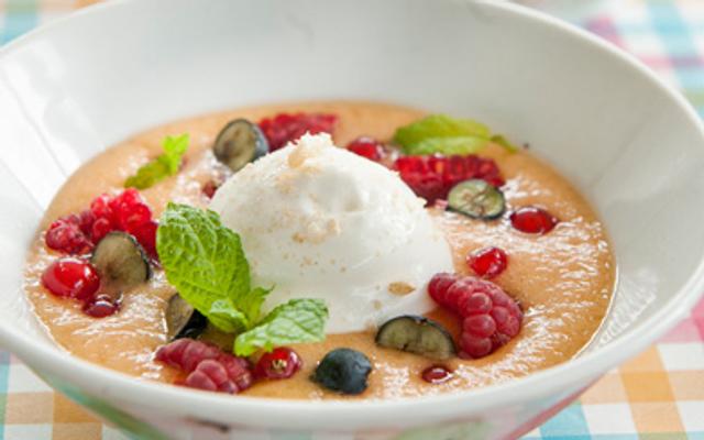 Meloensoepje met yoghurtcrème