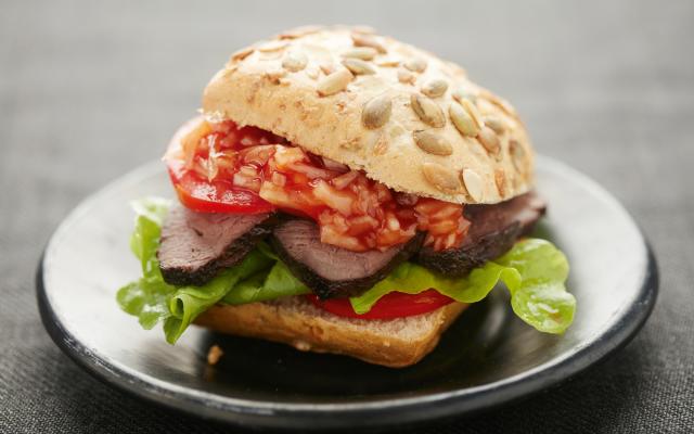 Burger de rôti de biche