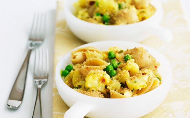Pasta met bloemkool en erwten (2)