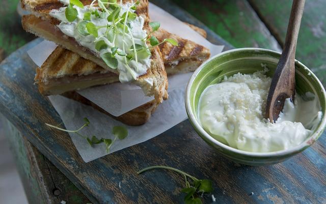 Croque met mierikswortelcrème