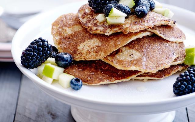 Havermoutpannenkoeken met vers fruit