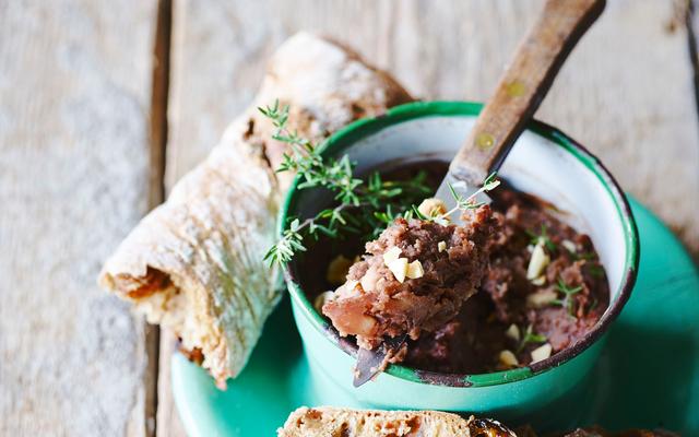 Paté van kastanjes en rode wijn