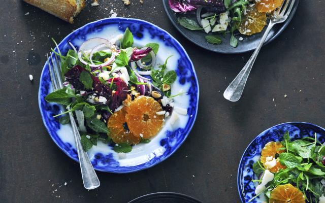 Salade met mandarijnen, rucola & parmezaan