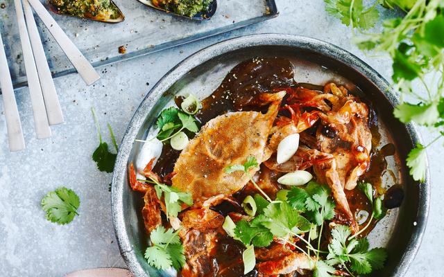 ‘Soft shell krab’ met zwarte bonensaus