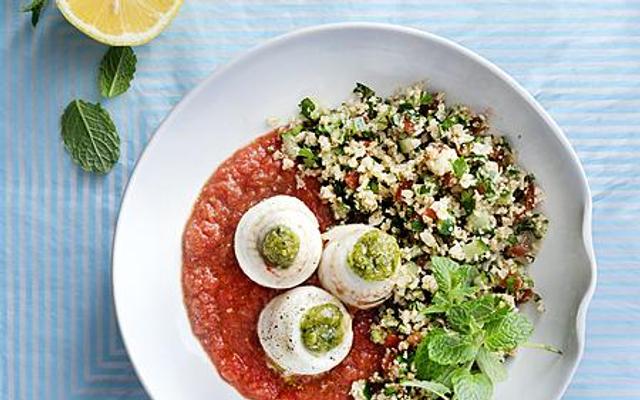 Tongrolletjes met taboulé van bloemkool
